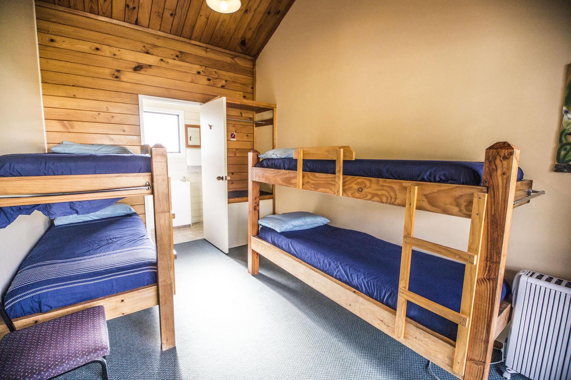 Bay Of Islands Lodge Пайхия Екстериор снимка